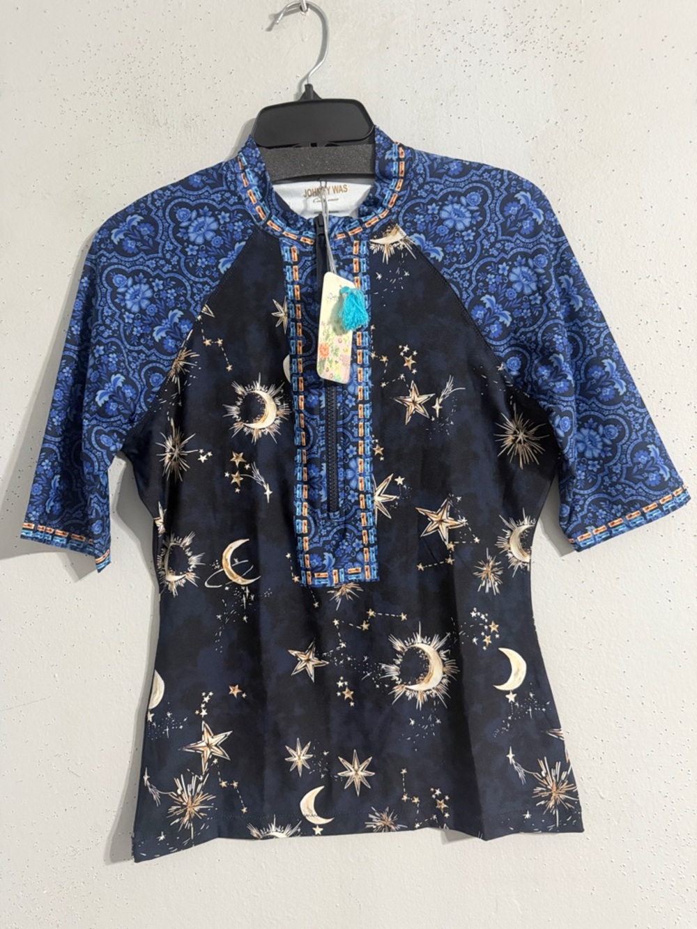 NWT Johnny Was Navy Celestial Print Raglan Sleeve Women's Top